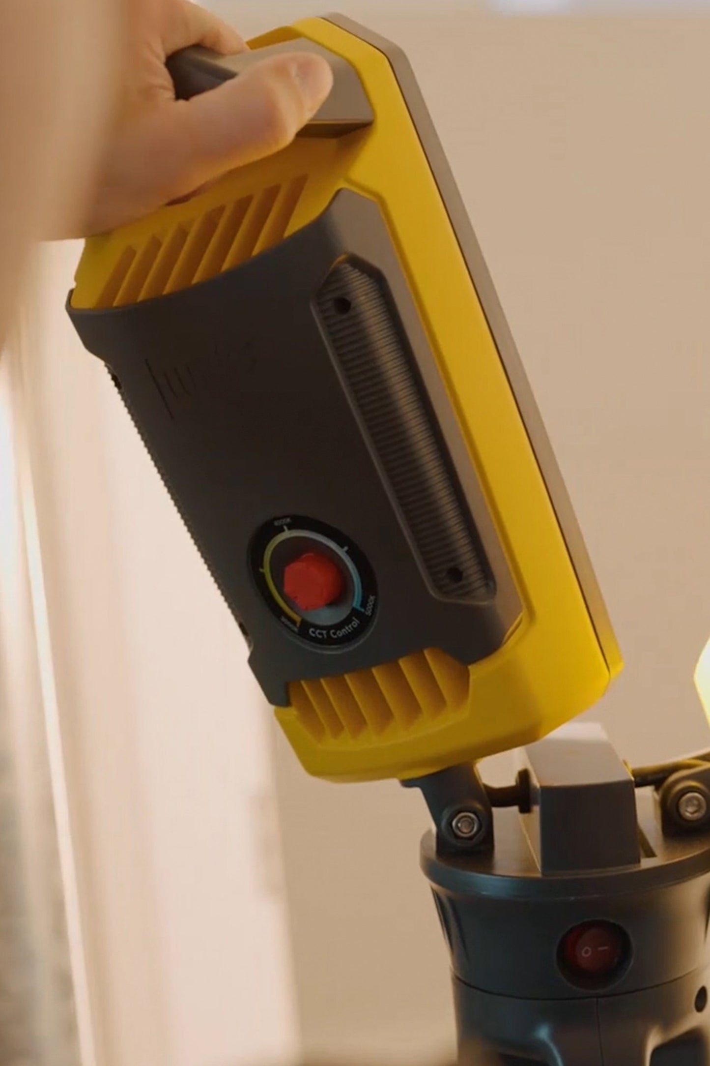 LUTEC led work light,Max 11000 Lumen,Adjustable Color Temperature, Dual Rotating Heads,Tri-pod stands with flip lock 93W Dimmable led site light