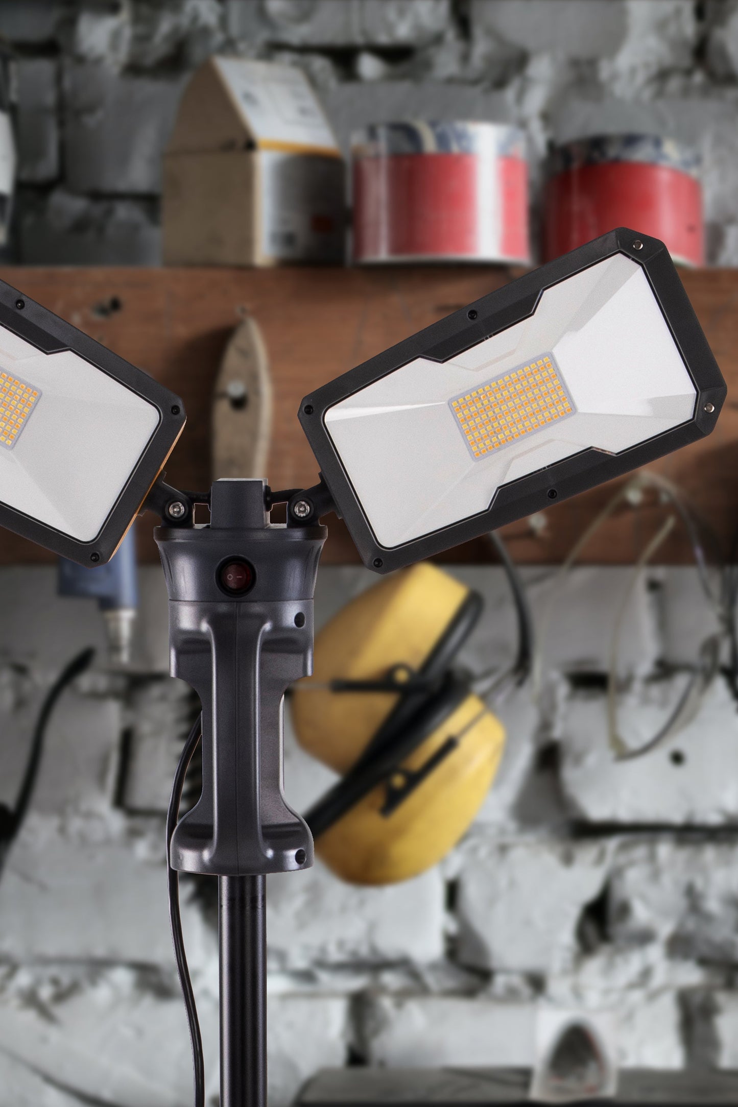 LUTEC led work light,Max 11000 Lumen,Adjustable Color Temperature, Dual Rotating Heads,Tri-pod stands with flip lock 93W Dimmable led site light