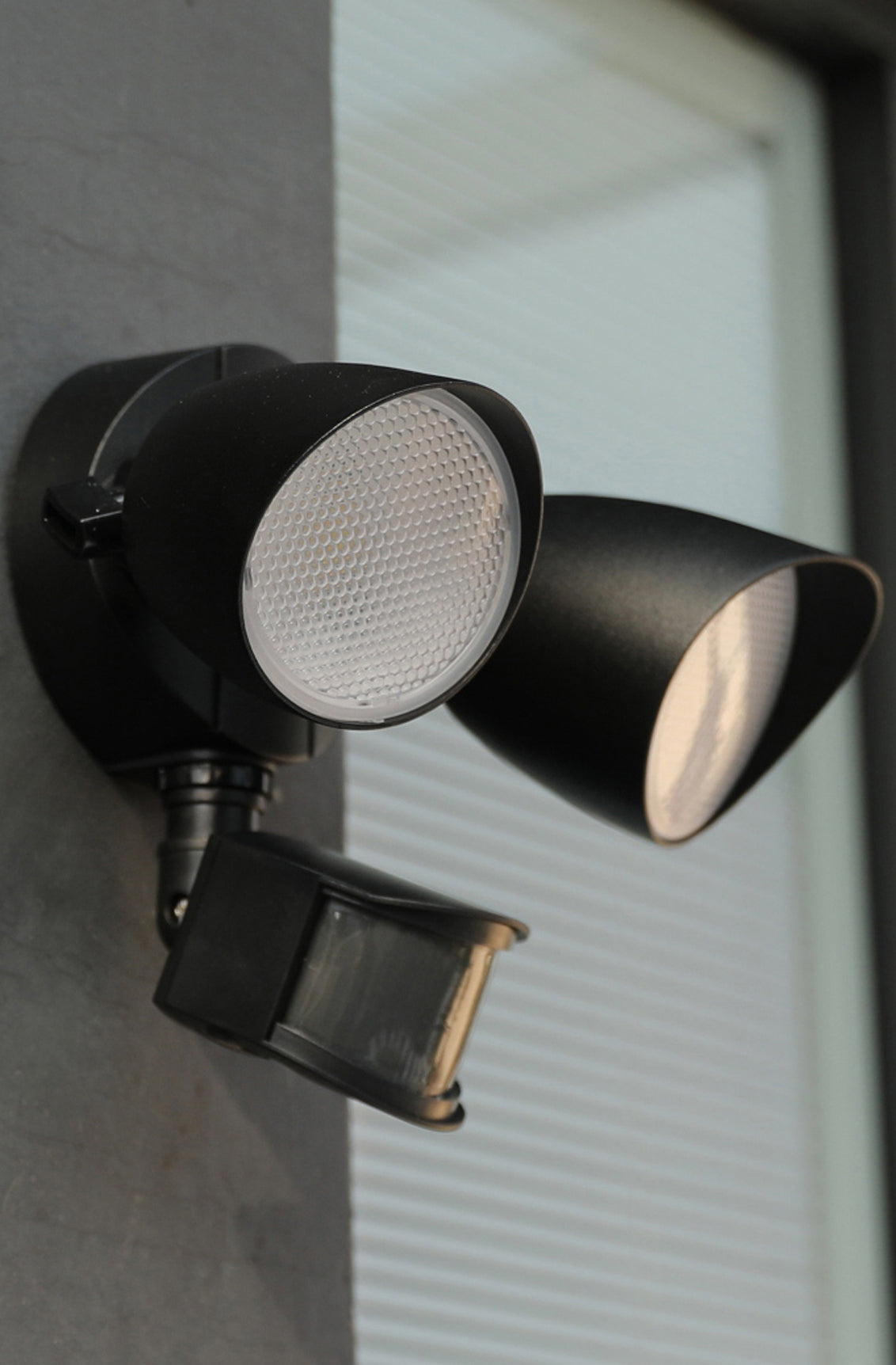 8 PACKS LUTEC-Shrimp, 2500LM, 5000K, 32W, LED Motion Sensor, D2D, Dual-Head Floodlight,Black