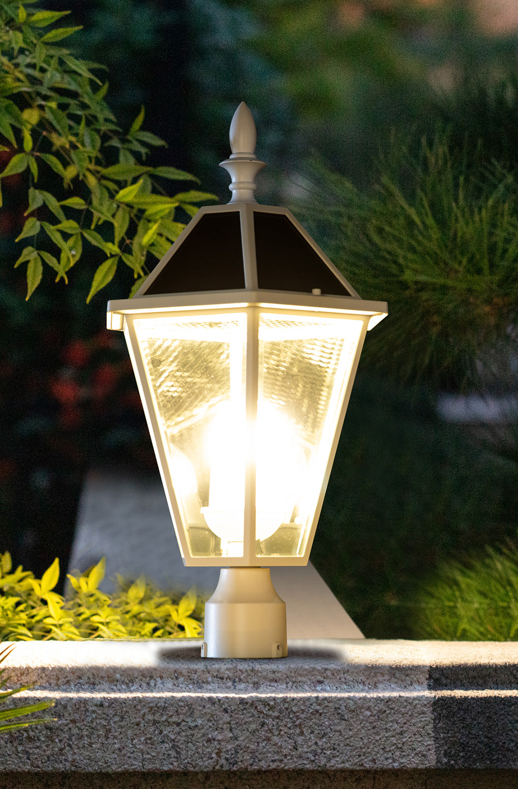 LUTEC- Die-Cast Aluminum LED Outdoor Solar Powered Post Light Head Only, 300LM, 2700K, White (Base Not Included)