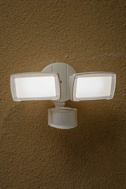 LUTEC-ALDI 3500LM, 5000K, 38W, LED 180° Motion Activated, D2D, Dual-Head Floodlight