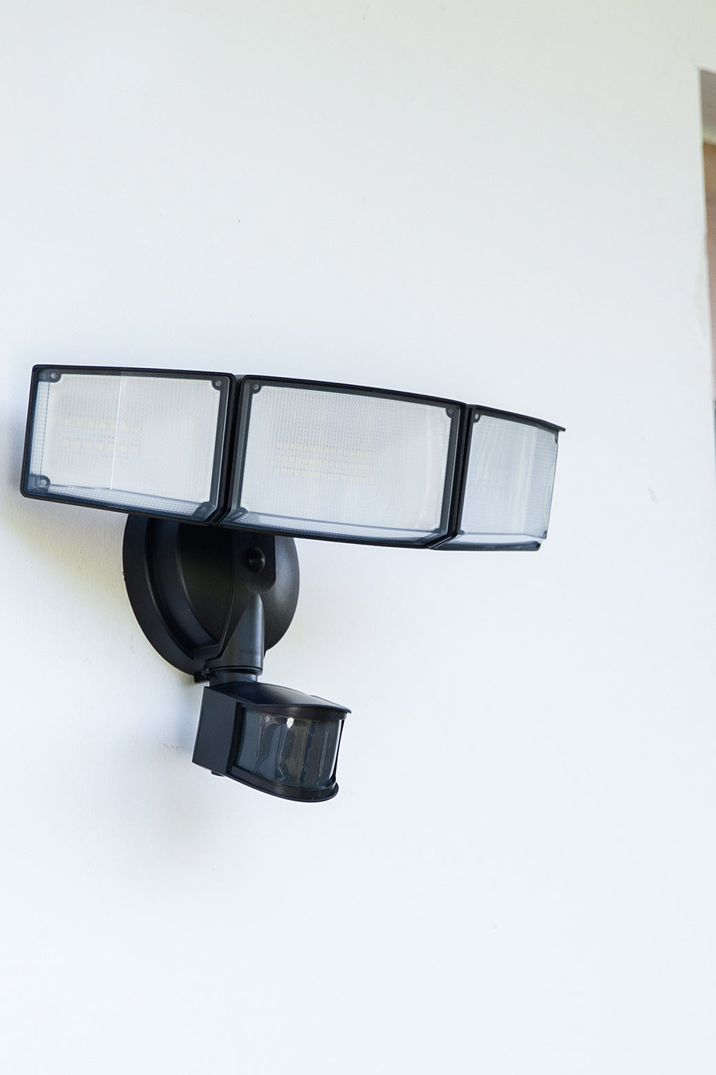 LUTEC-LED Security Lights with Motion Sensor, 6300LM, 5000K, 72W, with